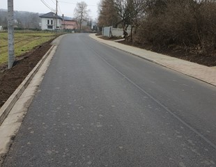 Przebudowa drogi powiatowej wraz z budową chodnika